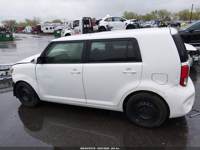 Scion XB 2014 JTLZE4FE0EJ055900 Image 15