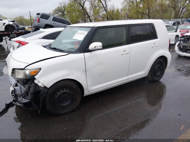 Scion XB 2014 JTLZE4FE0EJ055900 Image 2