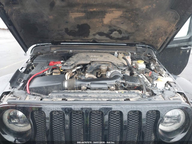 1C4HJXDG5JW111447 Jeep Wrangler Unlimited Sport S 4x4