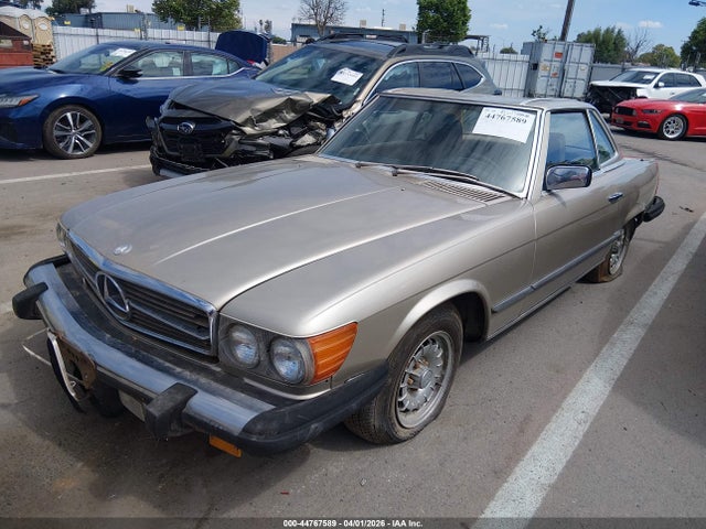 44767589 :رقم المزاد ، WDBBA45C1FA018671 vin ، 1985 Mercedes-benz 380 Sl مزاد بيع