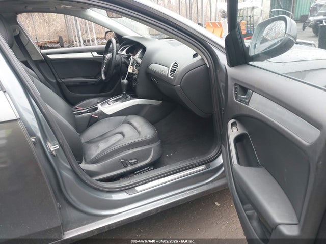 44767640 :رقم المزاد ، WAUBFAFL6CN006453 vin ، 2012 Audi A4 2.0t Premium مزاد بيع