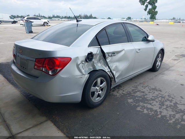 1G1PC5SB8E7133890 Chevrolet Cruze 1lt Auto
