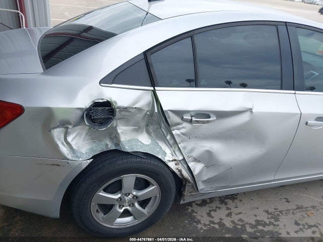 1G1PC5SB8E7133890 Chevrolet Cruze 1lt Auto