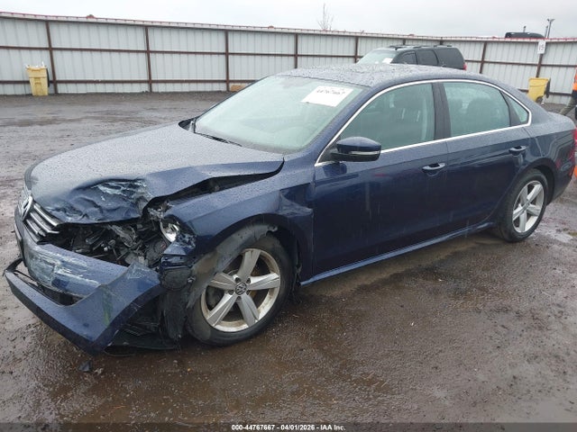 2012 VOLKSWAGEN PASSAT 1VWBP7A3XCC106641 Photo 1