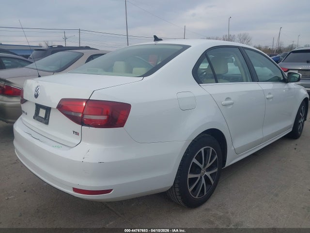 Aukcja sprzedaży 2017 Volkswagen Jetta 1.4t Se, vin: 3VWB67AJ0HM332758, numer aukcji: 44767683