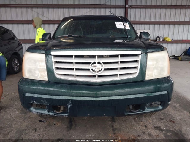 44767701 :رقم المزاد ، 1GYEK63N32R103092 vin ، 2002 Cadillac Escalade Standard مزاد بيع