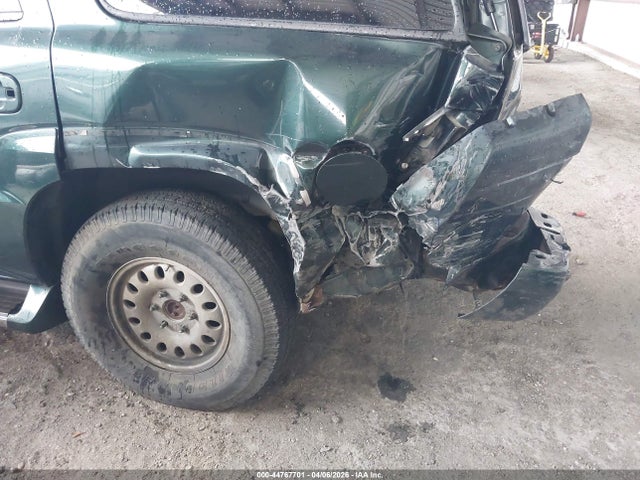 44767701 :رقم المزاد ، 1GYEK63N32R103092 vin ، 2002 Cadillac Escalade Standard مزاد بيع