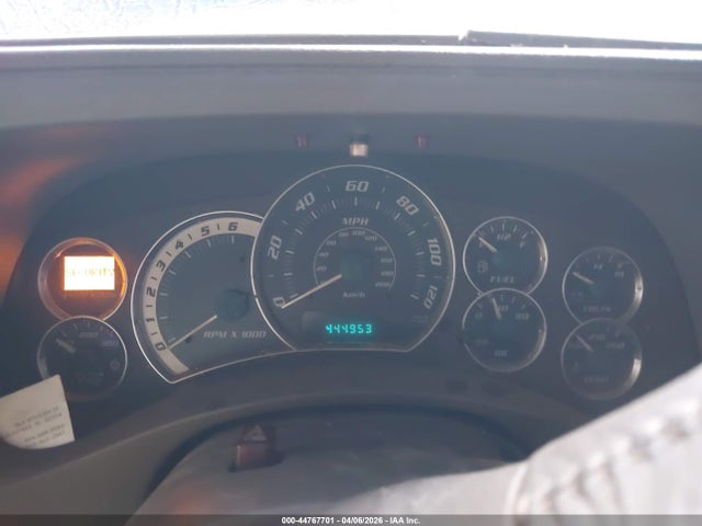 44767701 :رقم المزاد ، 1GYEK63N32R103092 vin ، 2002 Cadillac Escalade Standard مزاد بيع