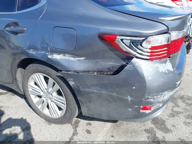 JTHBK1GG7F2202664 Lexus ES 350