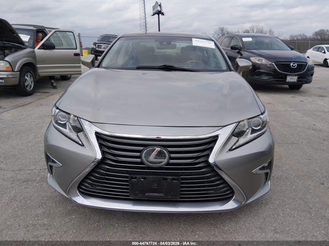 2017 Lexus Es 350 მანქანა იყიდება აუქციონზე, vin: 58ABK1GG8HU058751, აუქციონის ნომერი: 44767724