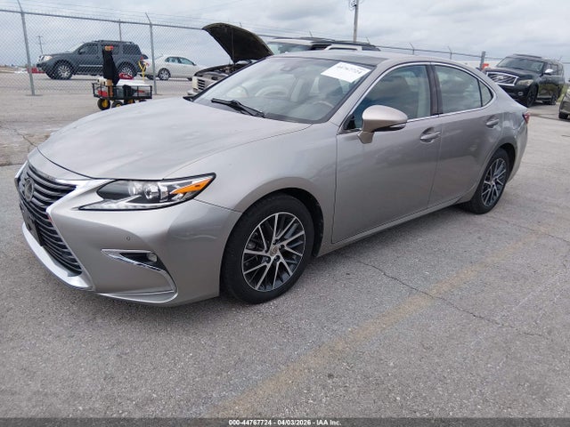 2017 Lexus Es 350 მანქანა იყიდება აუქციონზე, vin: 58ABK1GG8HU058751, აუქციონის ნომერი: 44767724