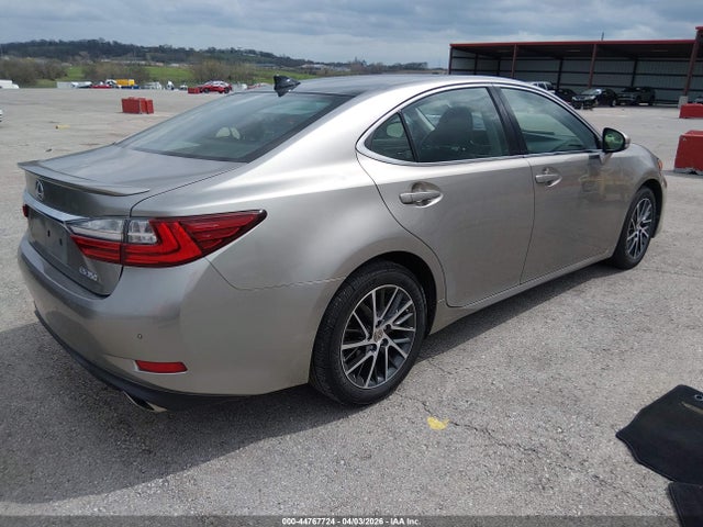 2017 Lexus Es 350 მანქანა იყიდება აუქციონზე, vin: 58ABK1GG8HU058751, აუქციონის ნომერი: 44767724