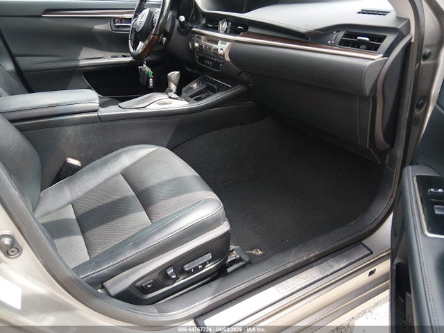 2017 Lexus Es 350 მანქანა იყიდება აუქციონზე, vin: 58ABK1GG8HU058751, აუქციონის ნომერი: 44767724
