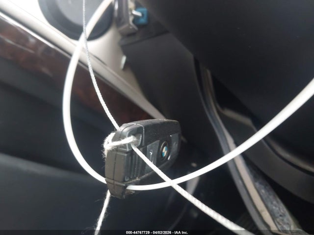 44767729 :رقم المزاد ، WBAUT9C59BA192081 vin ، 2011 Bmw 328i مزاد بيع