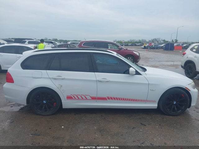 44767729 :رقم المزاد ، WBAUT9C59BA192081 vin ، 2011 Bmw 328i مزاد بيع