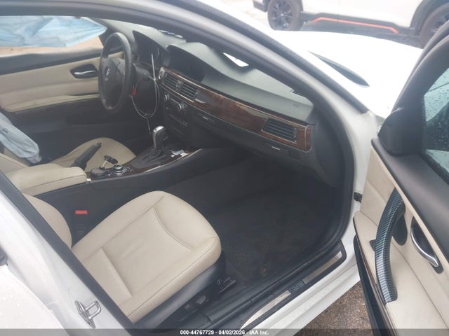 44767729 :رقم المزاد ، WBAUT9C59BA192081 vin ، 2011 Bmw 328i مزاد بيع