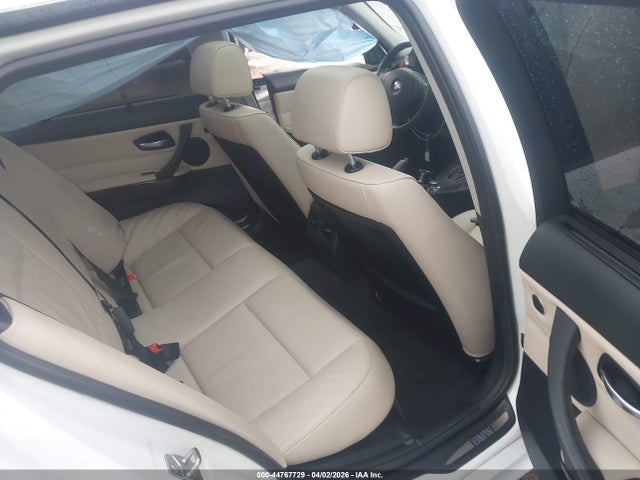 44767729 :رقم المزاد ، WBAUT9C59BA192081 vin ، 2011 Bmw 328i مزاد بيع