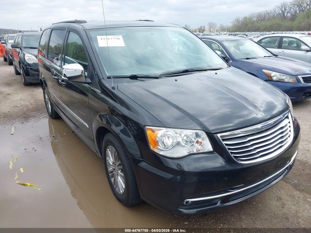 2015 Chrysler Town & Country Touring-l მანქანა იყიდება აუქციონზე, vin: 2C4RC1CG6FR601036, აუქციონის ნომერი: 44767750