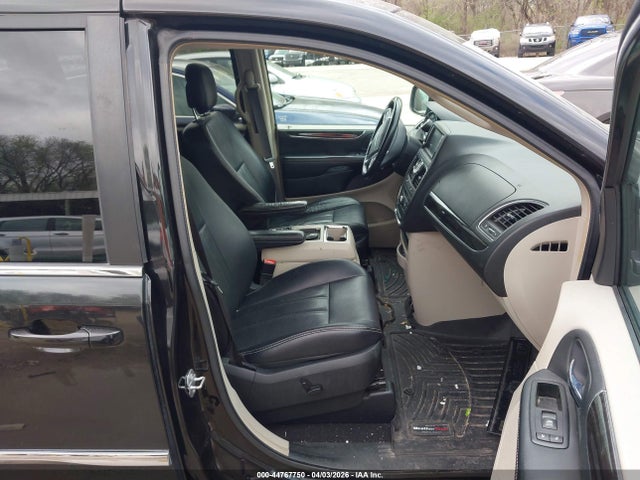 Продажа на аукционе авто 2015 Chrysler Town & Country Touring-l, vin: 2C4RC1CG6FR601036, номер лота: 44767750