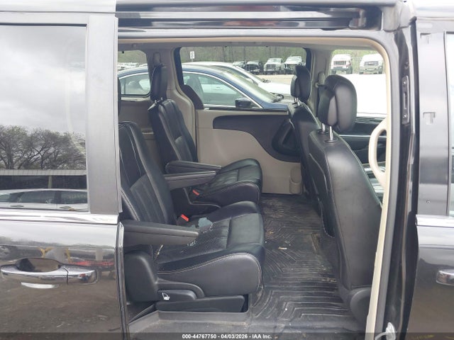 Продажа на аукционе авто 2015 Chrysler Town & Country Touring-l, vin: 2C4RC1CG6FR601036, номер лота: 44767750