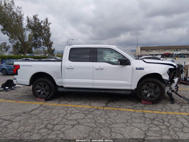 1FT6W3L72RWG10916 Ford F-150 Lightning Flash