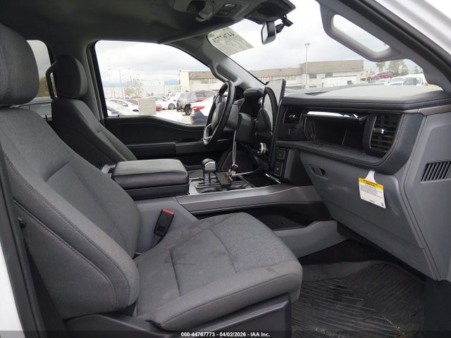 1FT6W3L72RWG10916 Ford F-150 Lightning Flash
