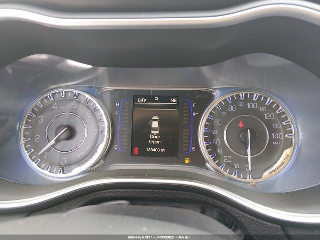 2017 Chrysler 200 Limited Platinum მანქანა იყიდება აუქციონზე, vin: 1C3CCCAB4HN506181, აუქციონის ნომერი: 44767817