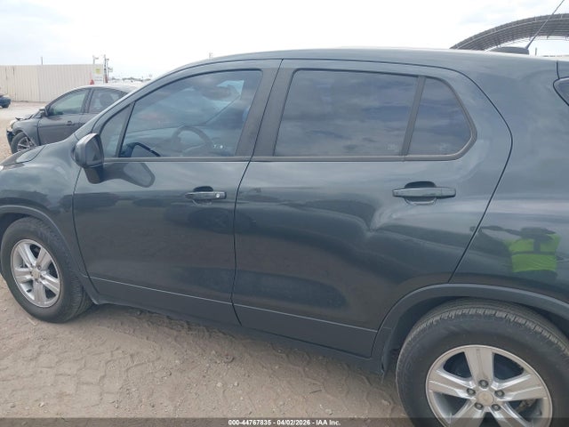 Chevrolet TRAX LS 2019 3GNCJKSB1KL399308 Image 14