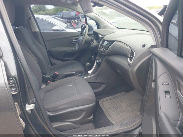 Chevrolet TRAX LS 2019 3GNCJKSB1KL399308 Image 5