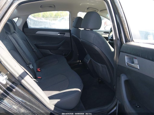 44767836 :رقم المزاد ، 5NPE24AF7KH738944 vin ، 2019 Hyundai Sonata Se مزاد بيع