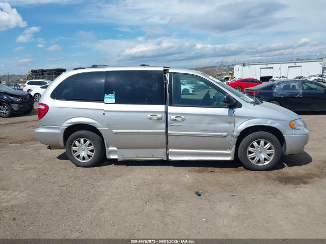44767873 :رقم المزاد ، 2A4GP54L47R315809 vin ، 2007 Chrysler Town & Country Touring مزاد بيع