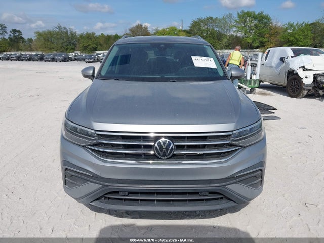 2022 Volkswagen Tiguan 2.0t Se მანქანა იყიდება აუქციონზე, vin: 3VV3B7AX0NM029936, აუქციონის ნომერი: 44767878