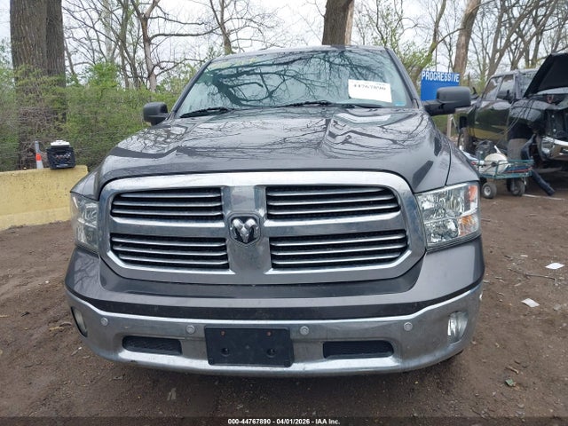 44767890 :رقم المزاد ، 1C6RR7LG8HS632265 vin ، 2017 Ram 1500 Big Horn  4x4 5'7 Box مزاد بيع