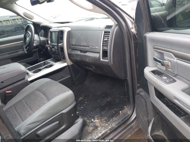 44767890 :رقم المزاد ، 1C6RR7LG8HS632265 vin ، 2017 Ram 1500 Big Horn  4x4 5'7 Box مزاد بيع