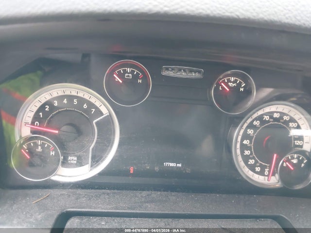 44767890 :رقم المزاد ، 1C6RR7LG8HS632265 vin ، 2017 Ram 1500 Big Horn  4x4 5'7 Box مزاد بيع