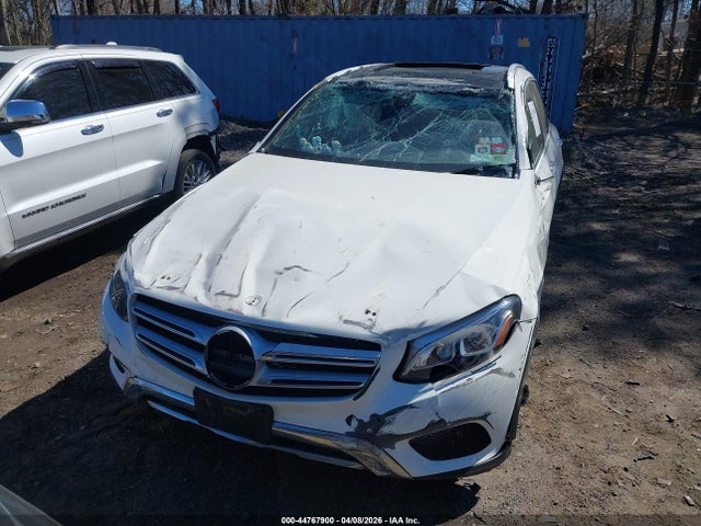 44767900 :رقم المزاد ، WDC0G4KB1KV134534 vin ، 2019 Mercedes-benz Glc 300 4matic مزاد بيع
