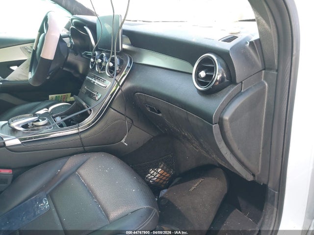 44767900 :رقم المزاد ، WDC0G4KB1KV134534 vin ، 2019 Mercedes-benz Glc 300 4matic مزاد بيع