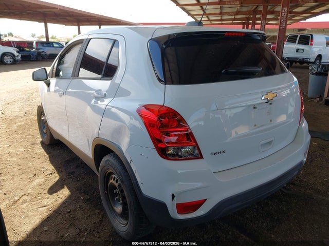 Chevrolet TRAX LS 2018 KL7CJKSB1JB722567 Image 3