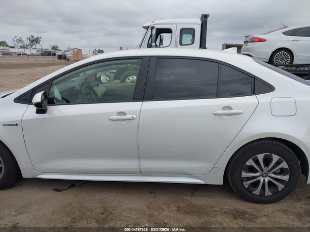 Toyota Corolla Hybrid Le 2021 JTDEAMDE0MJ031832 Image 14