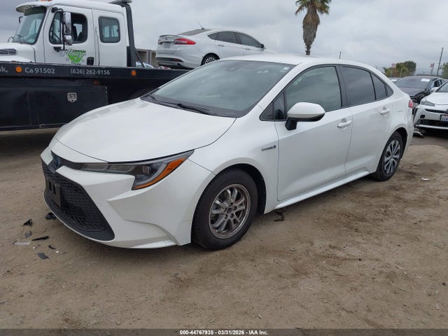 Toyota Corolla Hybrid Le 2021 JTDEAMDE0MJ031832 Image 2