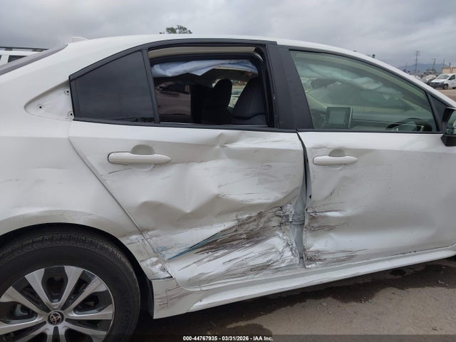 Toyota Corolla Hybrid Le 2021 JTDEAMDE0MJ031832 Image 6