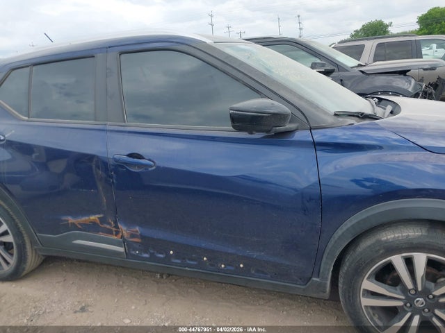 3N1CP5CU4JL524621 Nissan KICKS SR