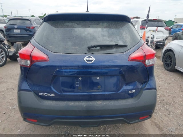 3N1CP5CU4JL524621 Nissan KICKS SR