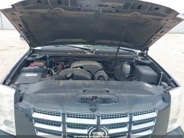Продажа на аукционе авто 2009 Cadillac Escalade Esv Standard, vin: 1GYFK26209R109019, номер лота: 44768032