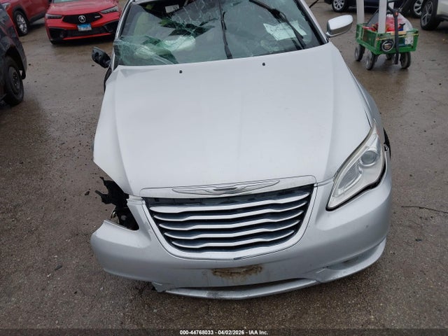 2012 Chrysler 200 Limited მანქანა იყიდება აუქციონზე, vin: 1C3CCBCG0CN113371, აუქციონის ნომერი: 44768033