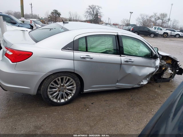 2012 Chrysler 200 Limited მანქანა იყიდება აუქციონზე, vin: 1C3CCBCG0CN113371, აუქციონის ნომერი: 44768033