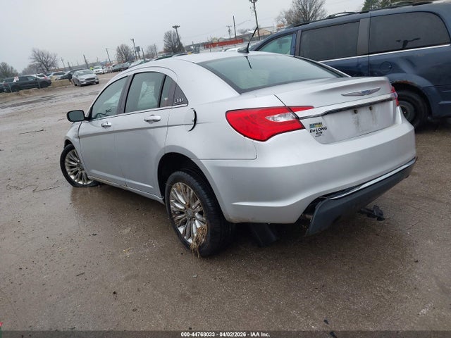 2012 Chrysler 200 Limited მანქანა იყიდება აუქციონზე, vin: 1C3CCBCG0CN113371, აუქციონის ნომერი: 44768033