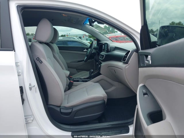 44768038 :رقم المزاد ، KM8J33AL3MU318520 vin ، 2021 Hyundai Tucson Sport مزاد بيع