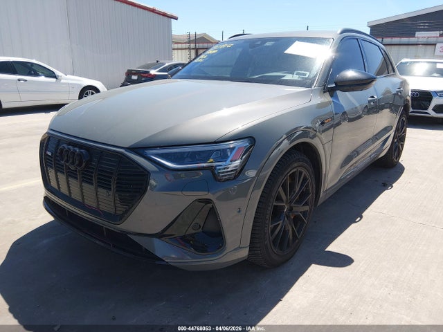 44768053 :رقم المزاد ، WA1VABGE6NB033607 vin ، 2022 Audi E-tron Chronos Quattro مزاد بيع