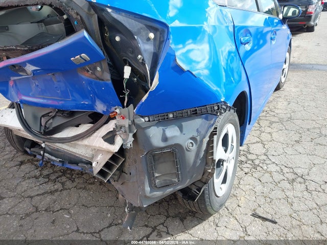 Toyota Prius Two 2015 JTDKN3DU9F2001511 Image 17